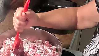 Cheryl Cooks a Halloween Treat