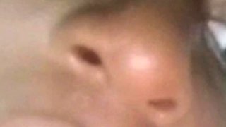 Beautiful African Girl plays