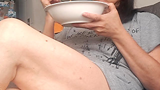 MILF Spreading Her Legs While Eating