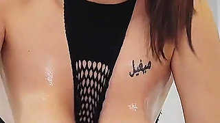 Fetish Oiled Big Boobs Amateur Teen 18yo Massage for You