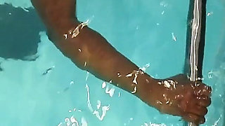 Flashing in the Second Hand Shop 01 & Learning to Swim, Lesson 02