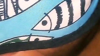 A MILF Who Sucks Sperm Doesn't Let a Single Drop Escape