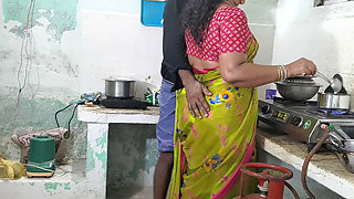 Uncut Homemade Romance Hot Mother-in-law's Kitchen Counter Action While Cooking