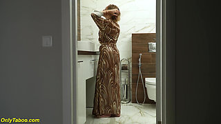 Hairy Bush Stepmom Masturbating in the Shower