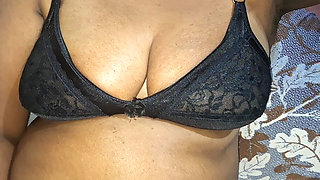 Hot Aunty has Romance Action and Big Boobs
