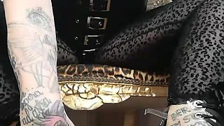 Focus on Feet - Footfetish Custom Clip