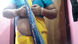 Hot Indian Aunty Sex Video Call - Desi Bhabhi Fingering & Squirting Moans