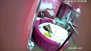 Horny fat arab housewife fingered on amateur hidden cam