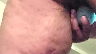 Water Sports in the Bed