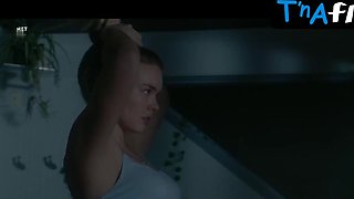 Olivia Larsen Donk, Baps Gig in Ghost In The Graveyard