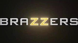 Curly Ebony Brianna Moore goes for fat cock during outdoor fuck