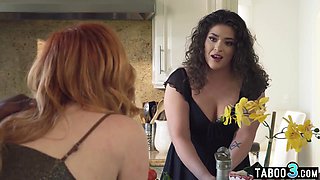 Lauren Phillips, Victoria Voxxx And Isiah Maxwell In Big Black Dick Hubby Analyzed His Thick Stepmommy Mistress