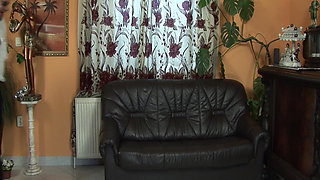 Pee Sex with Naughty Stapdaughter!