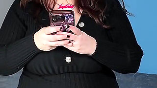 Roommate Records Your Inflation - Your Curvy Roommate Sydney Screams Doesn't Believe You Can Inflate