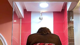 Young College Seeks to Improve Her Grades with the Teacher