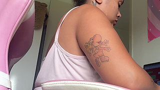 Home Office Workday Chubby Girl Natural Loud Farts Computer Desk Vibes