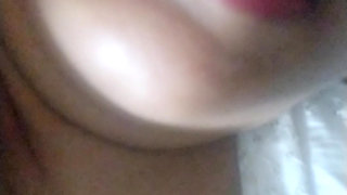 Bhabhiji ki rasile hoth with voice ke ssath