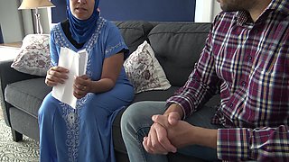 Muslim Woman Gives Rimjob During Job Interview