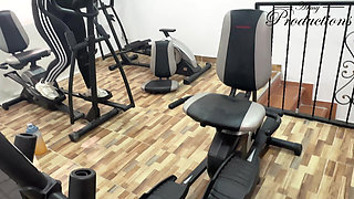 Gym Maintenance Guy Gets a Deepthroat Reward - Natural Beauty