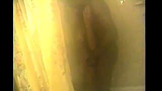 Mature Girl's Interracial Cuckold Shower Sex