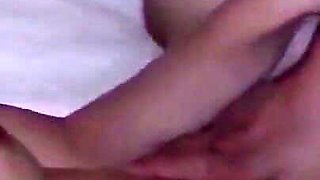 Late Night Pull Mature Wife 34 Rediscovers Deep Desire in a Warm and Intense Moment