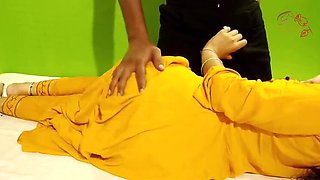 Desi bhabhi anal sex with brother in law when stepsister is away - foreplay and blowjob