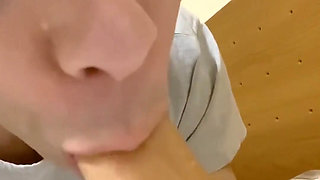 I love my new realistic dildo!