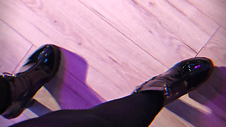 Arise, Slave! Admire - Mistress Julia