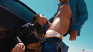 Roxie Sinner's Wild Lesbian Passion Explodes in Sultry Heat