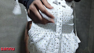 The Young Girl Is in a Romantic Mood, so There Will Be Sexy Sex