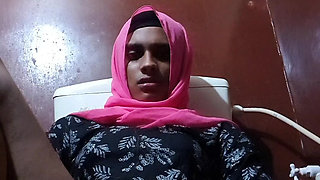 Desi hijabi gay femboy homemade masterbation