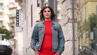 Red Lily is definitely addicted to sex... - Jacquie et Michel TV