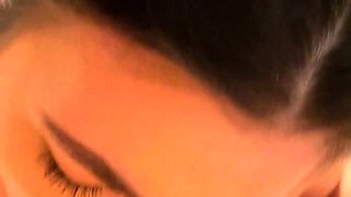 Webcam big booty brunette fucking machine toy hard