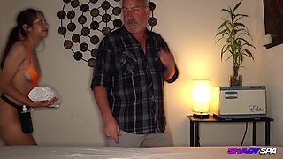 Teen CC Gives Blowjob during Sex Massage