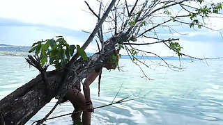 Fishing with harpoon