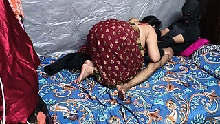 Pati Ke Sath Pahle Suhagrat Part (1
