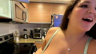 Live Stream with Dani Valentina
