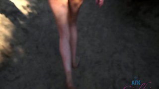 Amateur Couple Enjoys Exhibitionist Public Beach Sex