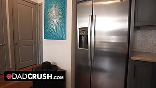 Pounding hot step daughter reyna belle seduces her sugar step-daddy to earn her keep - dadcrush