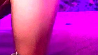Big assed anal booty fetish slut toying deep in her ass