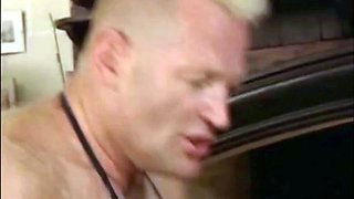 Elodie Cheries deutscher Blowjob in Unterwsche und Nylon