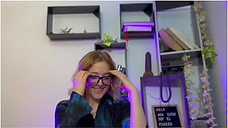 Profesora Rubia Le Ensena Ayuda A Su Estudiante A Pasar El Ano, Te Animas? With Blonde Teacher