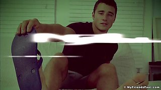 Boss Joey Jerks Off Barefoot - Joey