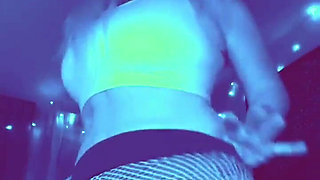 Rosie's Camel-toe Makes a Debut