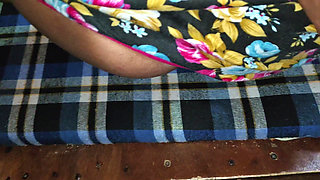 Rasili bhabhi ki rasili chut ka chod kar chut sa pani nekala