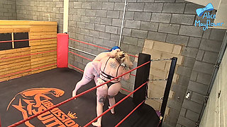 BBW Boxing Alice Mayflower Vs Bambi Brat - Girl Girl